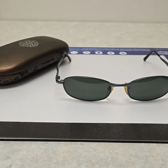 Vuarnet Vintage Pouillox 704 Blue Metal - Picture 1 of 5